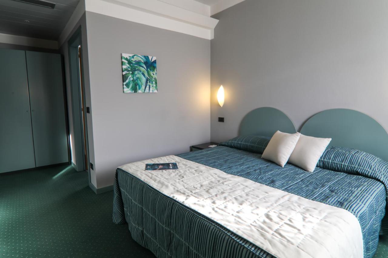 Hotel Vittoria Sondrio Ngoại thất bức ảnh