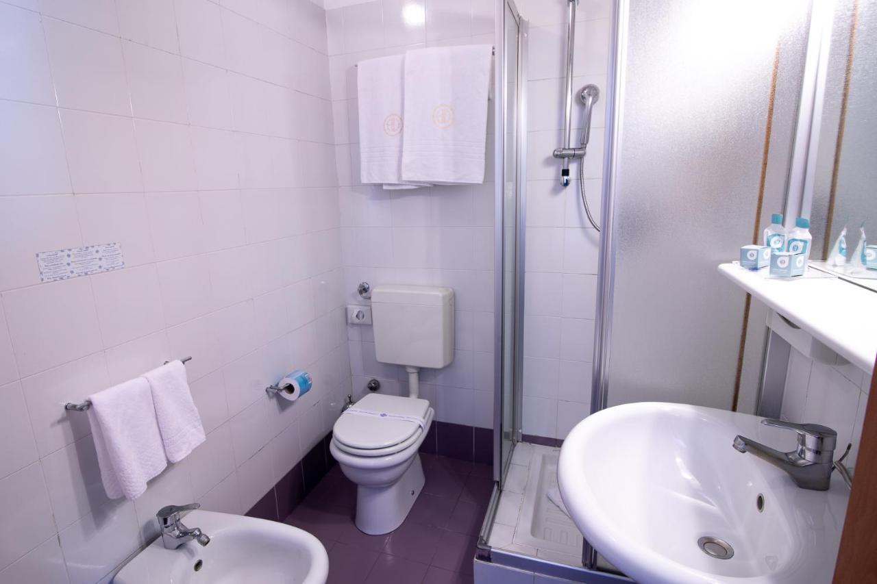 Hotel Vittoria Sondrio Ngoại thất bức ảnh