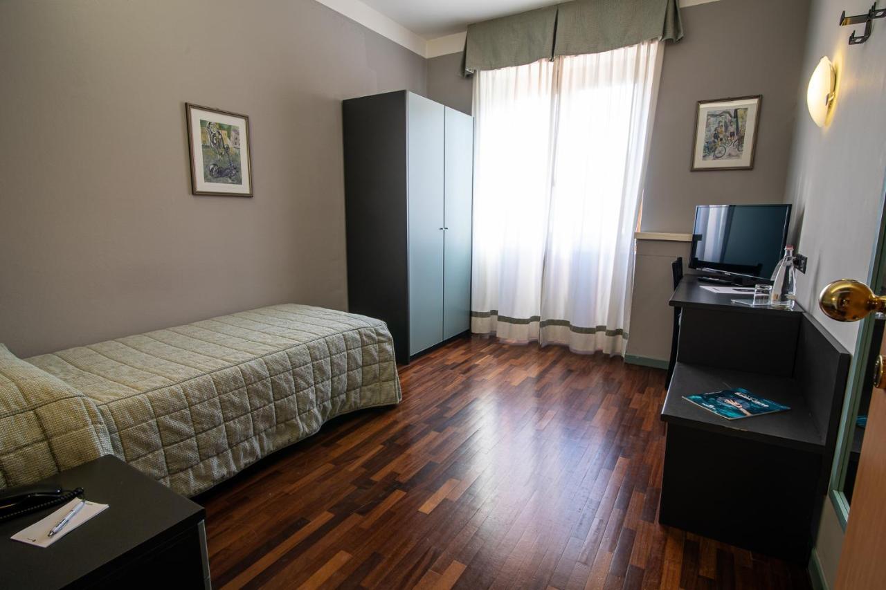 Hotel Vittoria Sondrio Ngoại thất bức ảnh