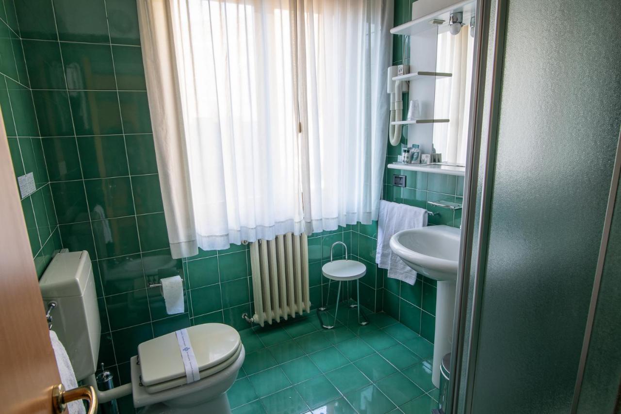 Hotel Vittoria Sondrio Ngoại thất bức ảnh